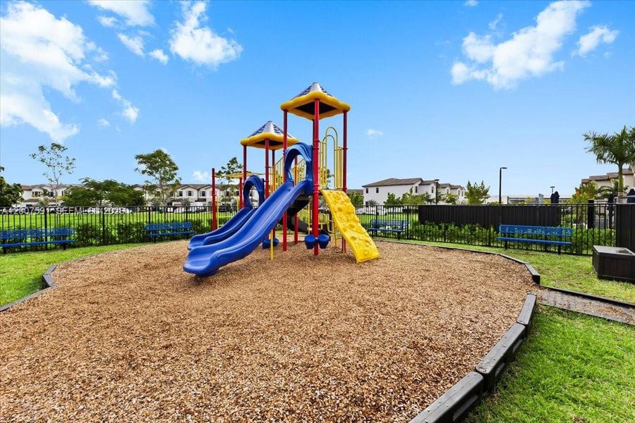 Community amenities in , Homestead (Image 35).