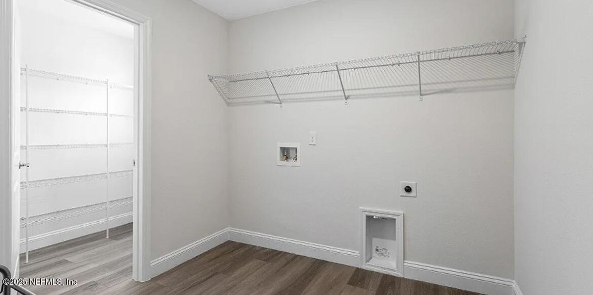 Image 21 of a home in Russell Retreat.