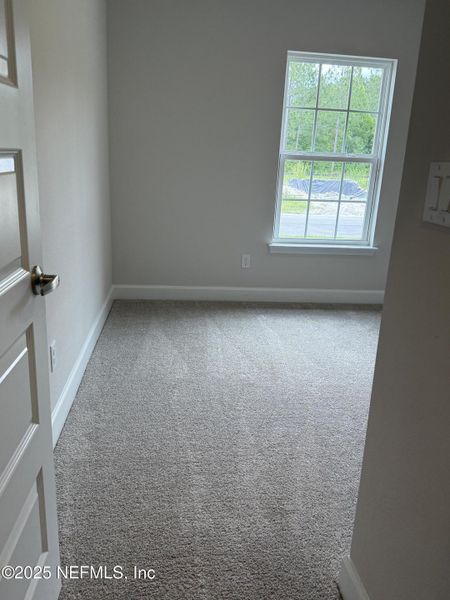 Spacious, unfurnished interior of a new home in Summerglen, Jacksonville (Image 10).