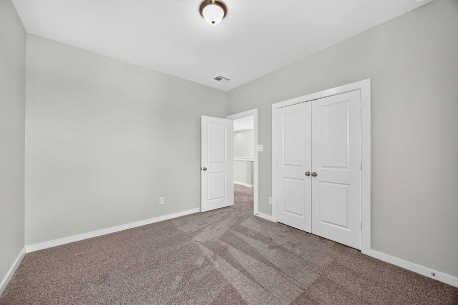 Spacious, unfurnished interior of a new home in La Segarra 40', Brookshire (Image 37). Spacious, unfurnished interior of a new home in La Segarra 40', Brookshire (Image 37).