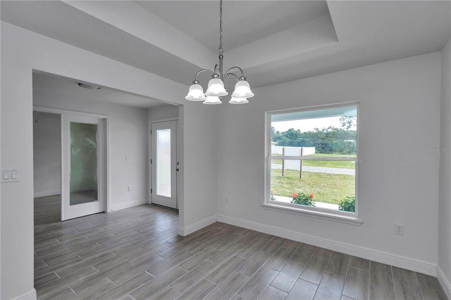 Spacious, unfurnished interior of a new home in , Ocala (Image 20).