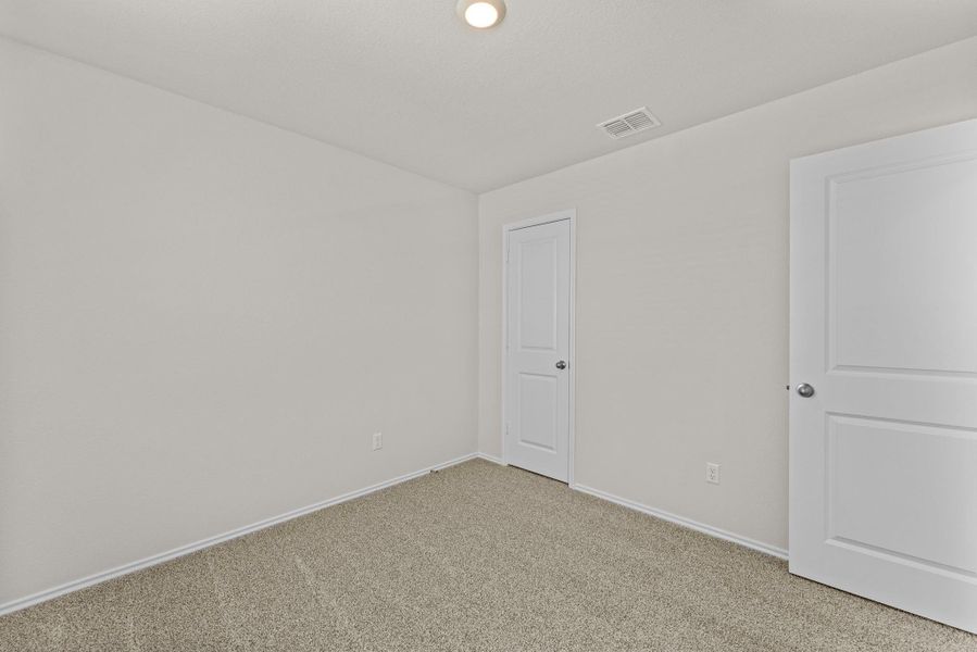 Spacious, unfurnished interior of a new home in Bollinger, Maxwell (Image 19).