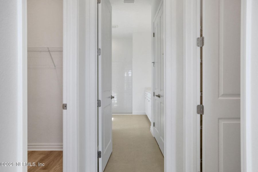 Spacious, unfurnished interior of a new home in Veranda Bay, Flagler Beach (Image 33).