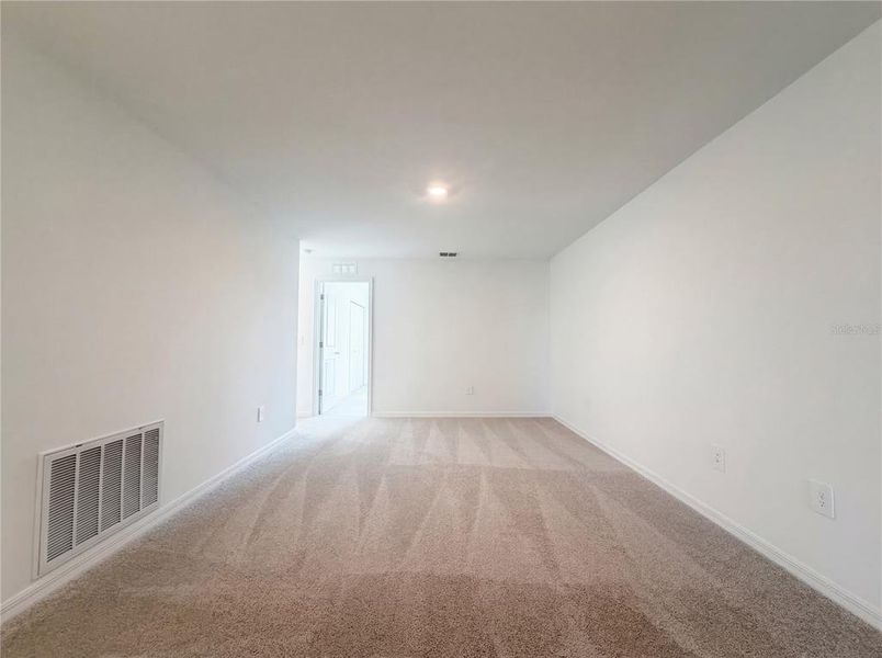 Spacious, unfurnished interior of a new home in , Parrish (Image 21).