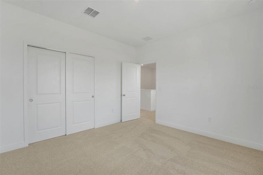 Spacious, unfurnished interior of a new home in Crossroads at Kelly Park, Apopka (Image 17).