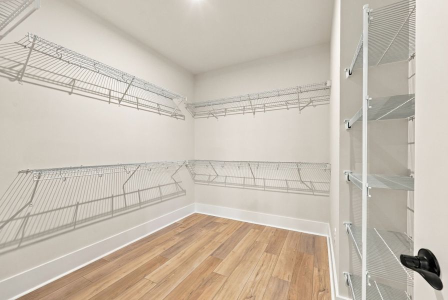 Spacious, unfurnished interior of a new home in Indigo Bay, Myrtle Beach (Image 36).