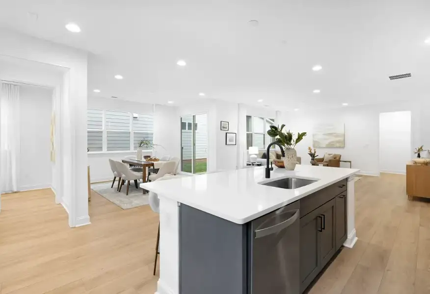 Sydney Floor Plan, Great Room - 3 of 10