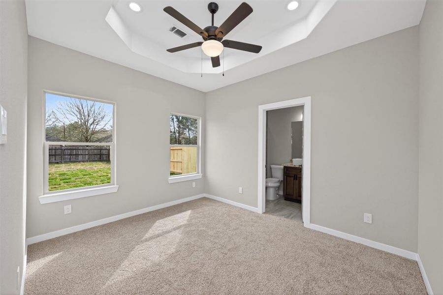 Spacious, unfurnished interior of a new home in , Cleveland (Image 32).