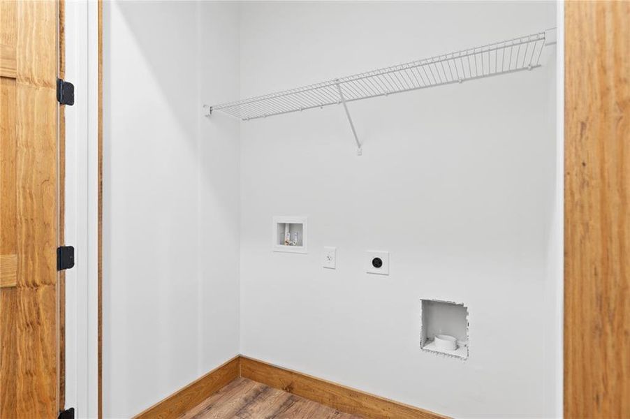 Spacious, unfurnished interior of a new home in , Mineral Bluff (Image 9).