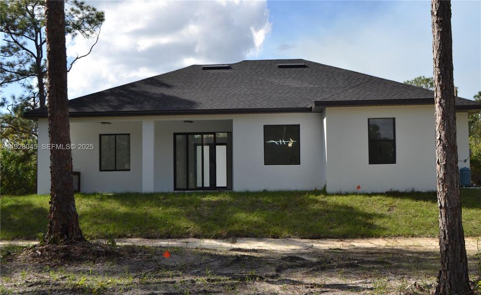 Exterior details and patio area of a home in , Lehigh Acres (Image 15).