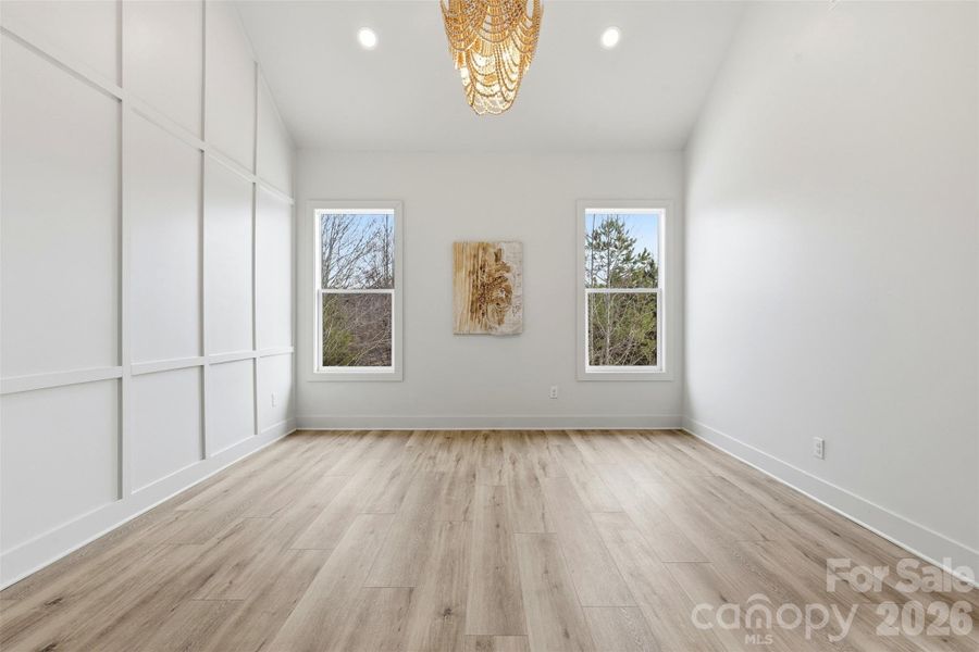 Spacious, unfurnished interior of a new home in , Maiden (Image 19).