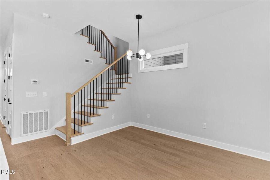 17-543 Bragg St