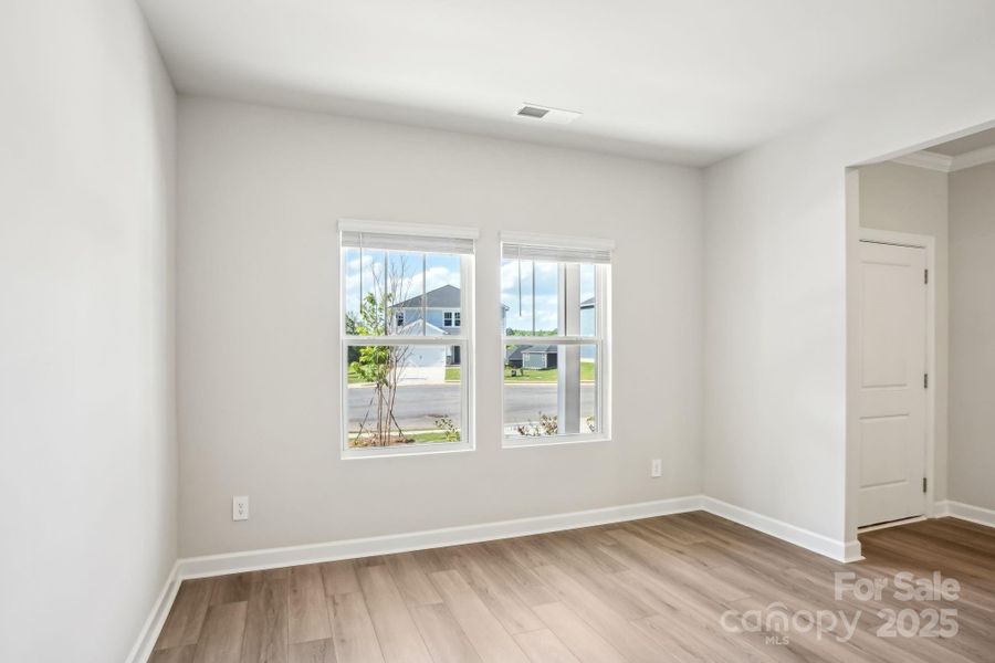 Photo is not of the actual home, but is an inspirational photo of builder’s model home and may depict options, furnishings, and/or decorator features that are not included Photo is not of the actual home, but is an inspirational photo of builder’s model home and may depict options, furnishings, and/or decorator features that are not included