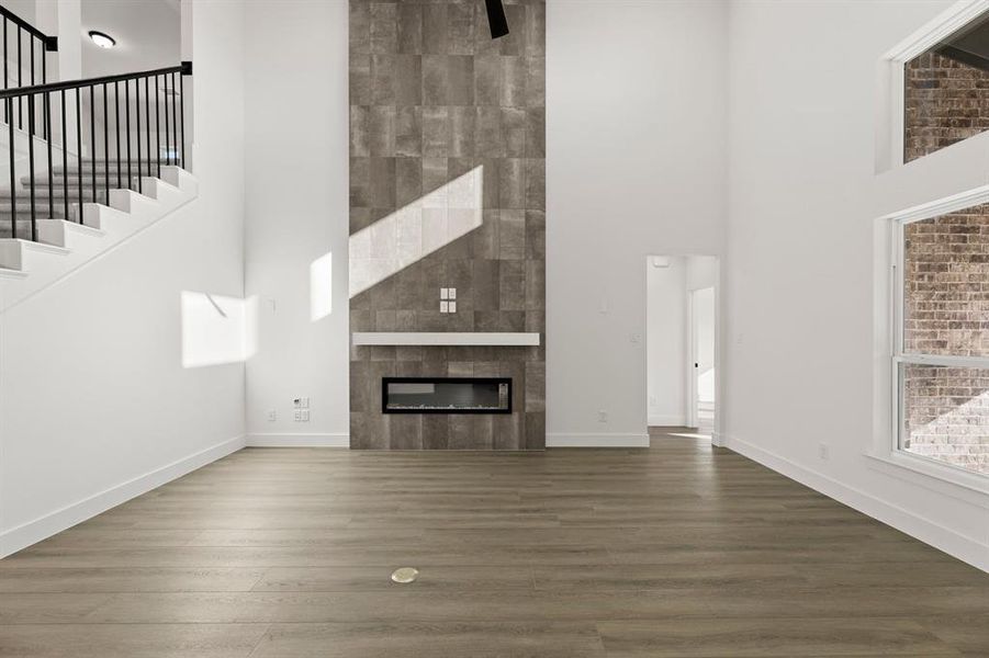 Spacious, unfurnished interior of a new home in Edgewood Creek, Celina (Image 20).