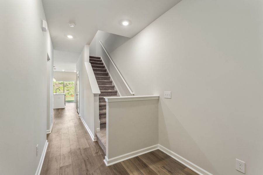 Spacious, unfurnished interior of a new home in Edwards Station, Taylors (Image 12).