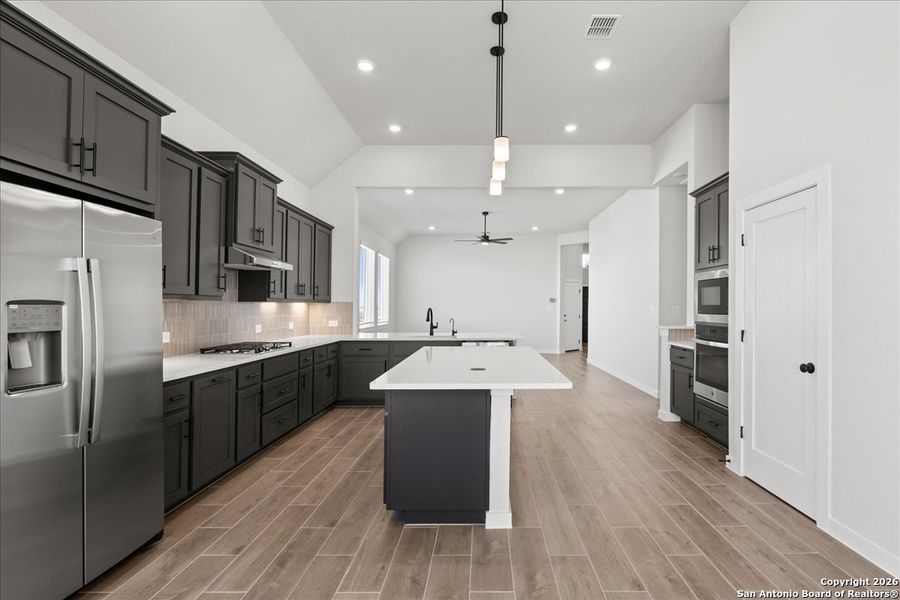 Furnished interior view inside a new home in Meyer Ranch, New Braunfels (Image 10).