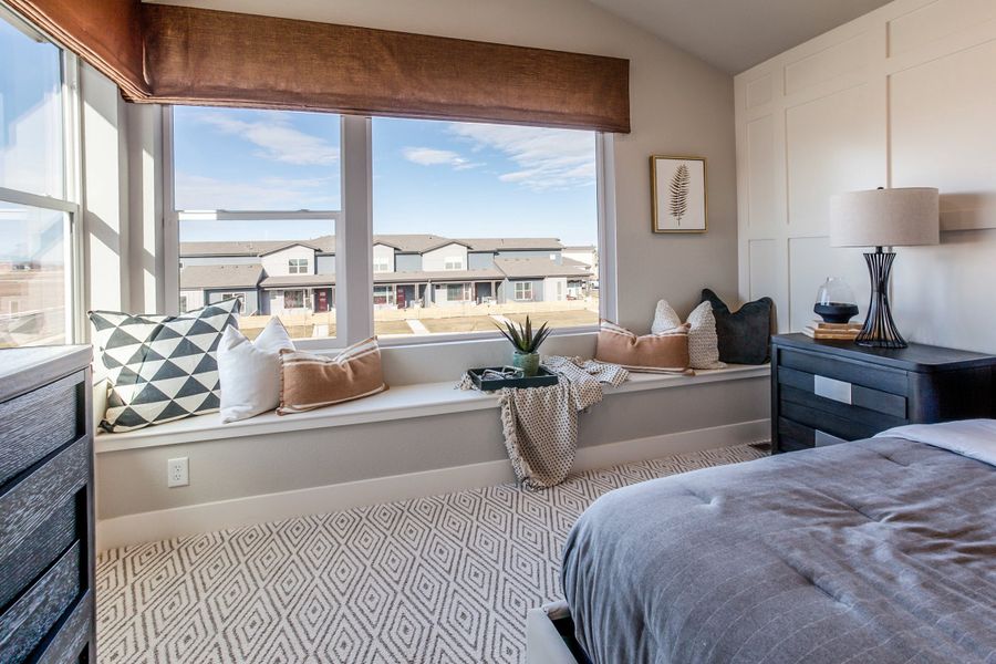 Representative furnished interior of a home built from the Galileo by Hartford Homes in Trailside, Timnath (Image 43).