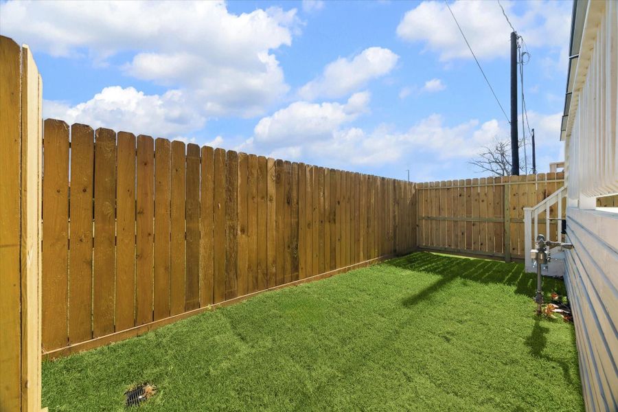 Exterior details and patio area of a home in , Houston (Image 27).