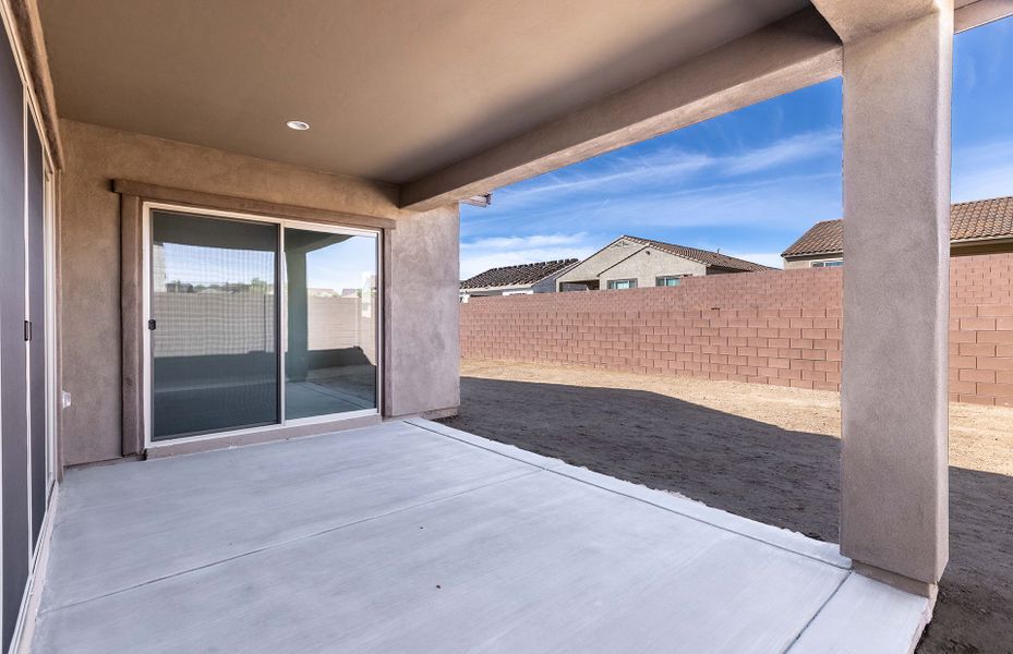 Exterior details and patio area of a home in Vistoso Canyon Estates, Oro Valley (Image 19).