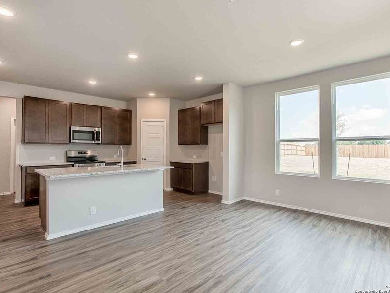 Furnished interior view inside a new home in Hannah Heights, Seguin (Image 8).