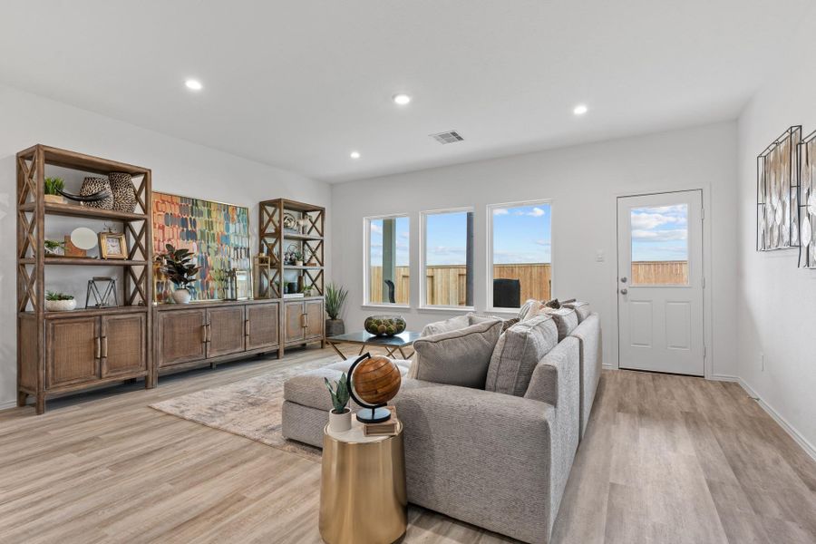 *Images and 3D tour are for illustration only and options may vary from home as built.