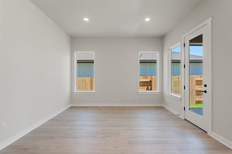 Spacious, unfurnished interior of a new home in Lagos Reserve, Manor (Image 25). Spacious, unfurnished interior of a new home in Lagos Reserve, Manor (Image 25).