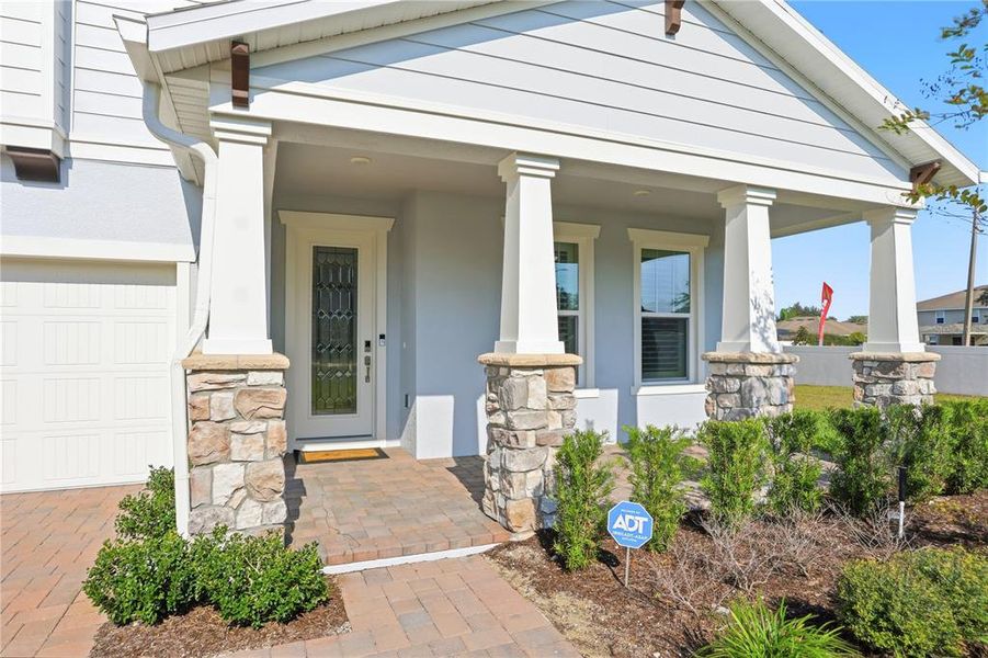 Exterior details and patio area of a home in Acuera Estates, Apopka (Image 4). Exterior details and patio area of a home in Acuera Estates, Apopka (Image 4).