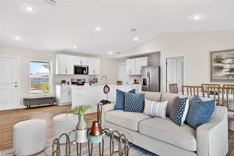 Furnished interior view inside a new home in Cape Coral, Cape Coral (Image 6).