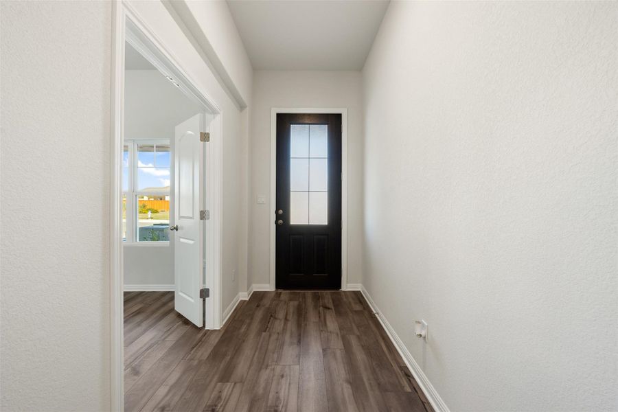 Photos are representative images and renderings for illustrative purposes only. Actual structural options and design images of the home may vary. Photos are representative images and renderings for illustrative purposes only. Actual structural options and design images of the home may vary.