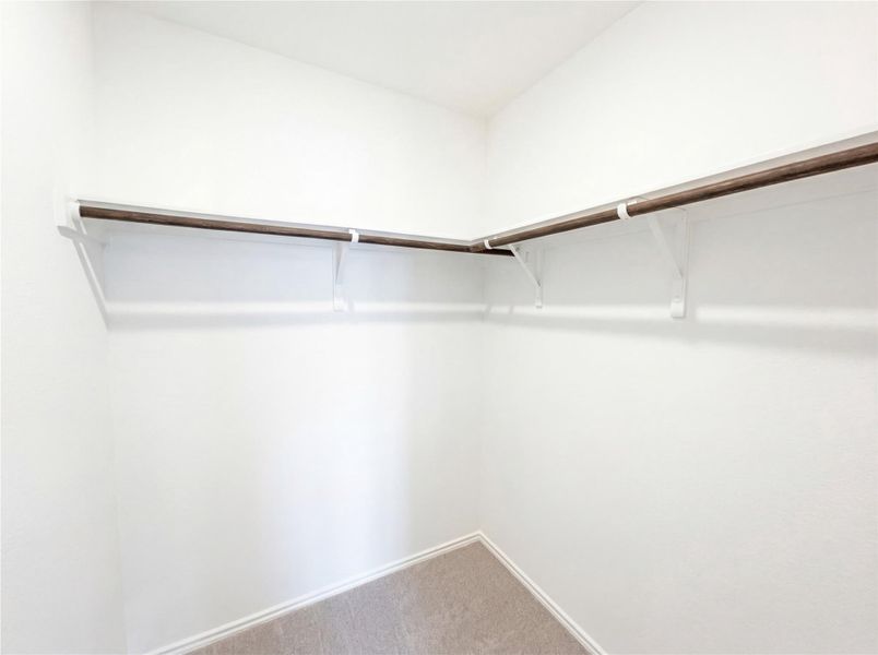 Spacious, unfurnished interior of a new home in The Colony, Bastrop (Image 28).