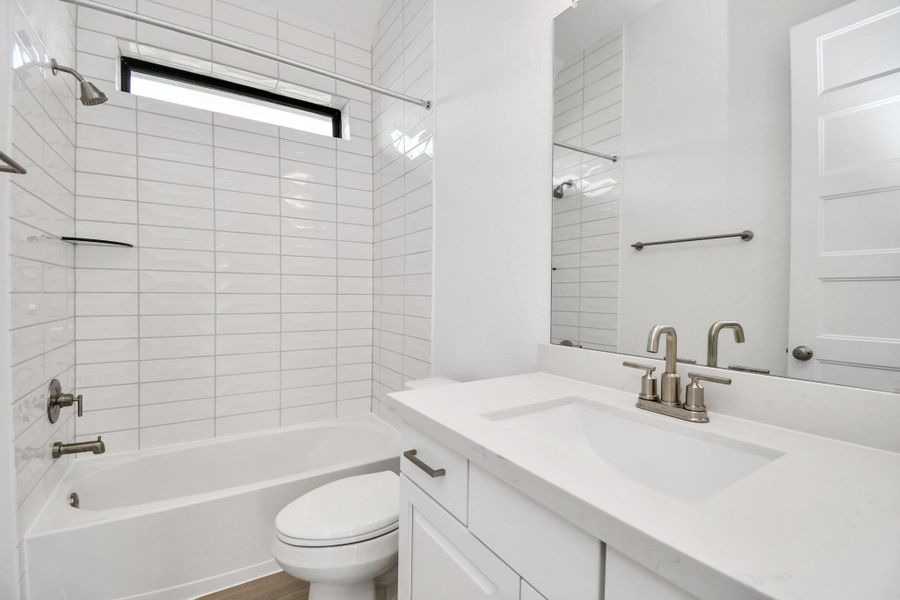 Furnished interior view inside a new home in Arabella on the Prairie: Signature Collection, Richmond (Image 10).