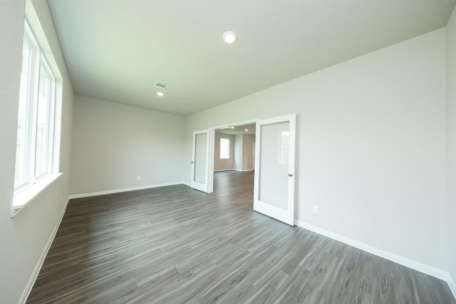 Image 15 of a home in Cliffstone Hills. Image 15 of a home in Cliffstone Hills.