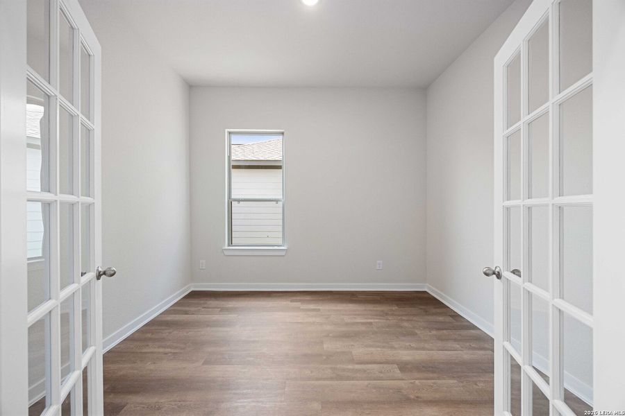 Spacious, unfurnished interior of a new home in Timber Creek, San Antonio (Image 24). Spacious, unfurnished interior of a new home in Timber Creek, San Antonio (Image 24).