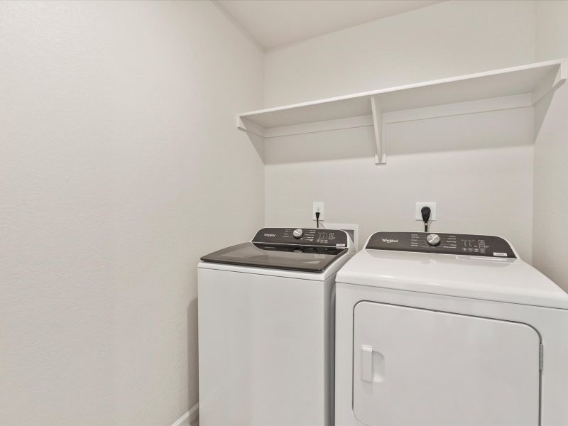 The Twin Peaks interior image taken at a Meritage Homes community in Severance, CO.