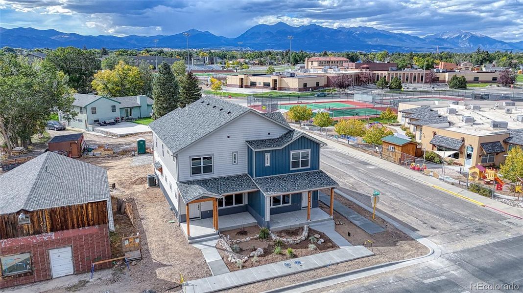 Welcome to 620 Teller St.