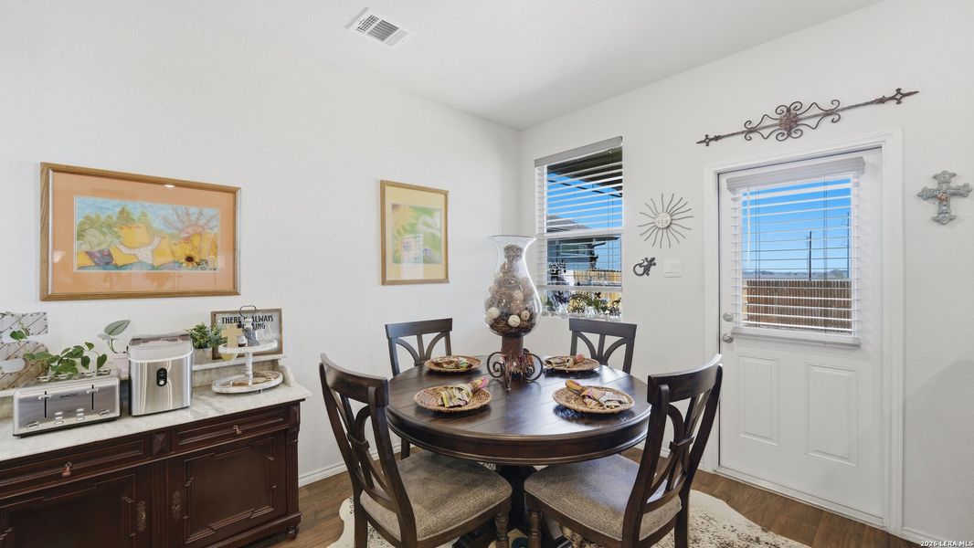 Furnished interior view inside a new home in Swenson Heights, Seguin (Image 41).