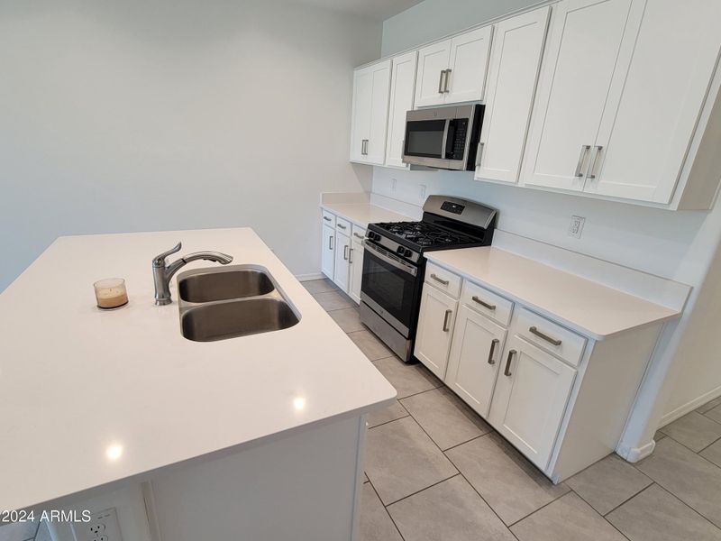 Kitchen2 -18128 N Bell Pointe