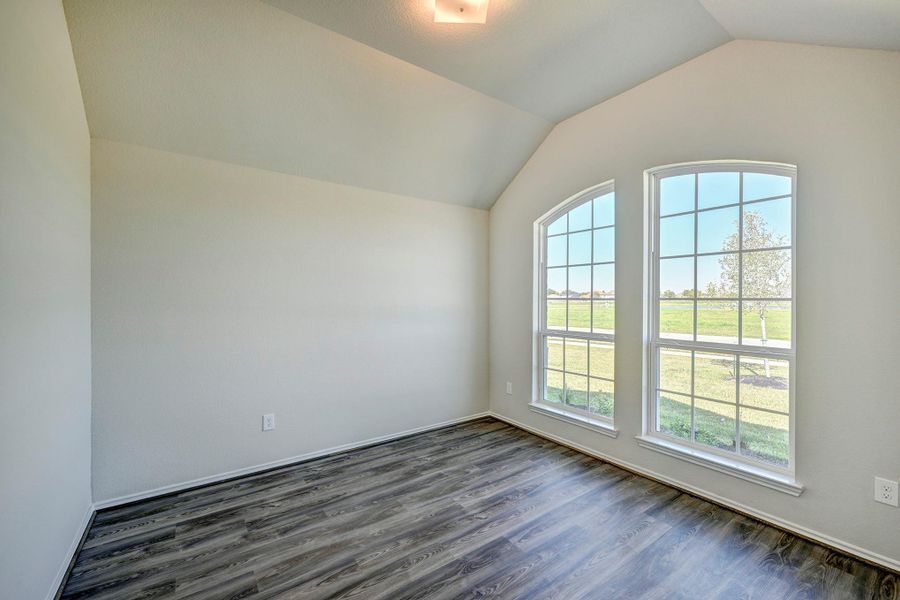 Image 4 of a home in Trails at Woodhaven Lakes 60's.