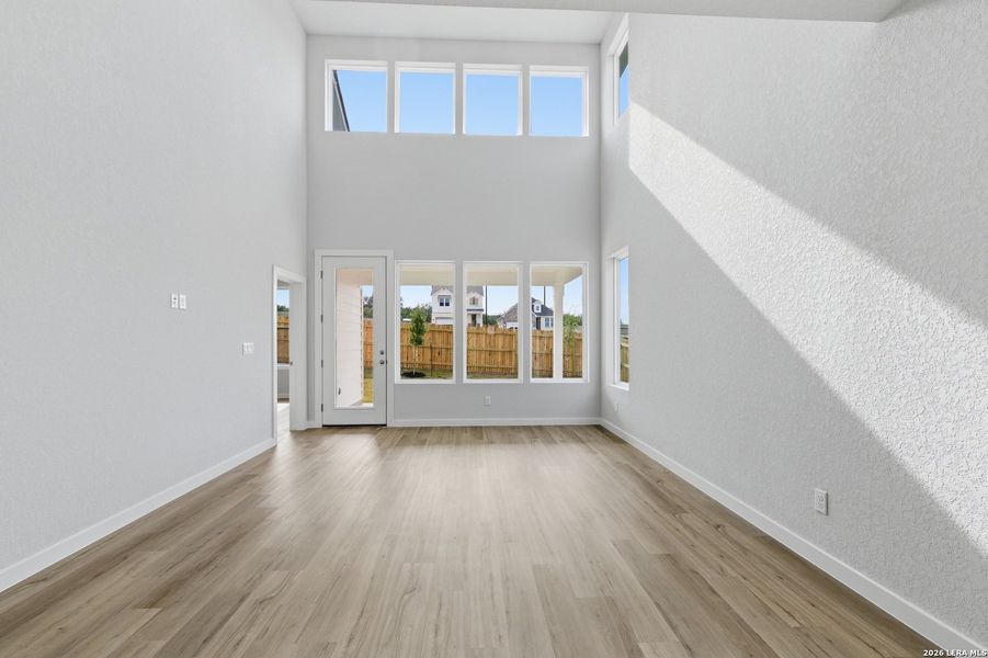 Spacious, unfurnished interior of a new home in The Meadows at Hunters Ranch, San Antonio (Image 8).