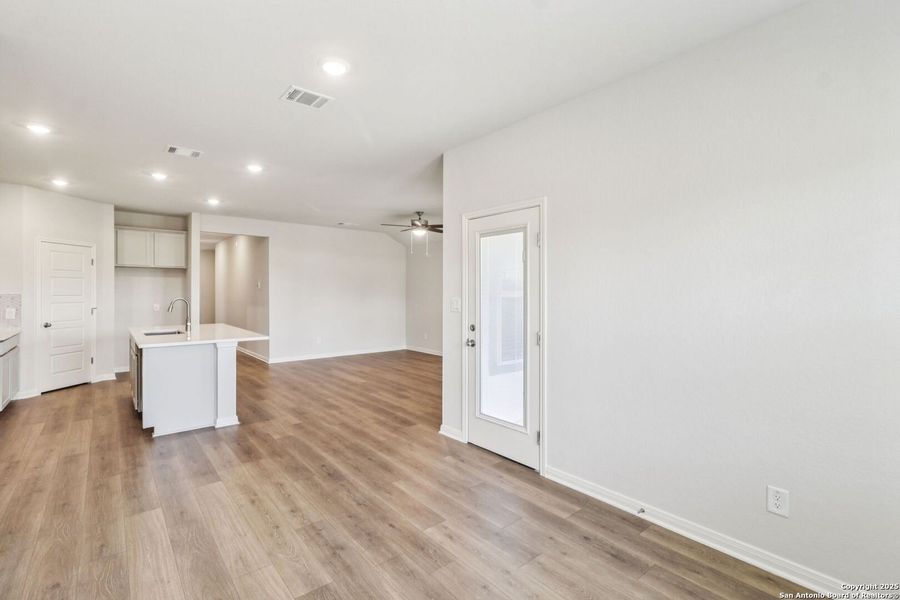 Spacious, unfurnished interior of a new home in Kallison Ranch, San Antonio (Image 35).