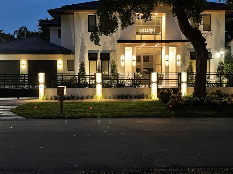 Image 16 of a home in . Image 16 of a home in .