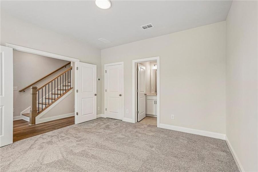 Spacious, unfurnished interior of a new home in Waterside Townhomes, Peachtree Corners (Image 41).