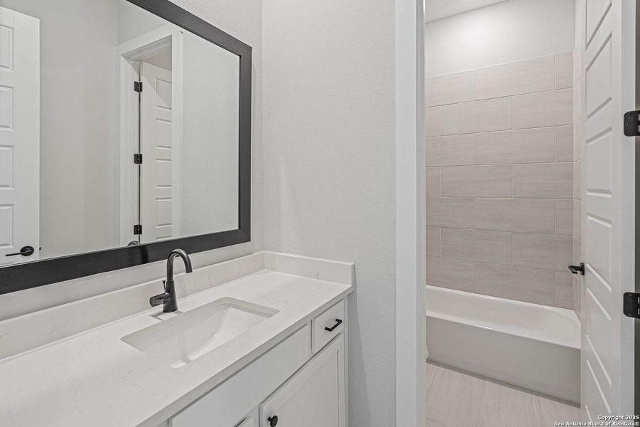 Image 13 of a home in Potranco West.