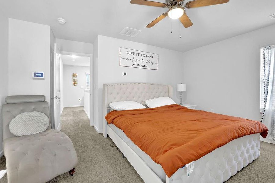 Furnished interior view inside a new home in Etowah Preserve, Dawsonville (Image 13).