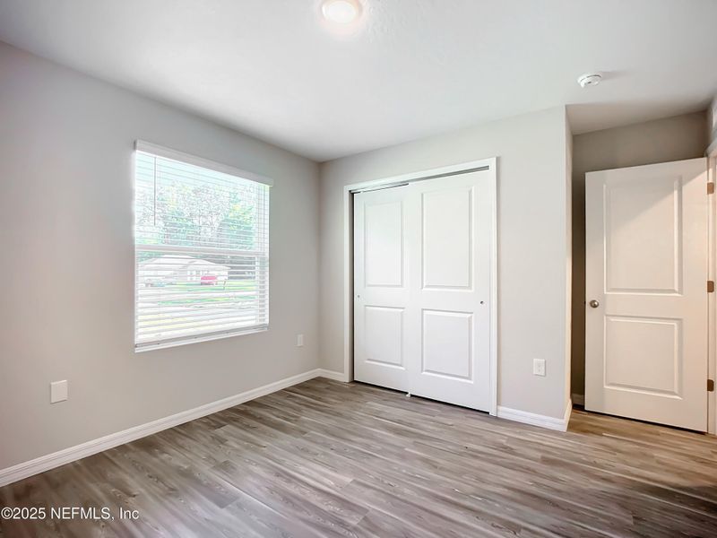Spacious, unfurnished interior of a new home in , Jacksonville (Image 13).