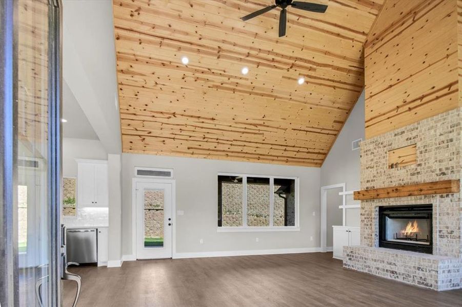 Spacious, unfurnished interior of a new home in , Lindale (Image 37). Spacious, unfurnished interior of a new home in , Lindale (Image 37).