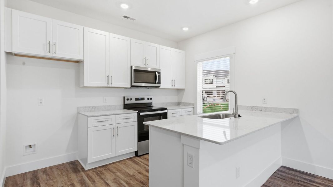 Furnished interior view inside a new home in Fieldcrest Acres Townhomes, Blountville (Image 6).