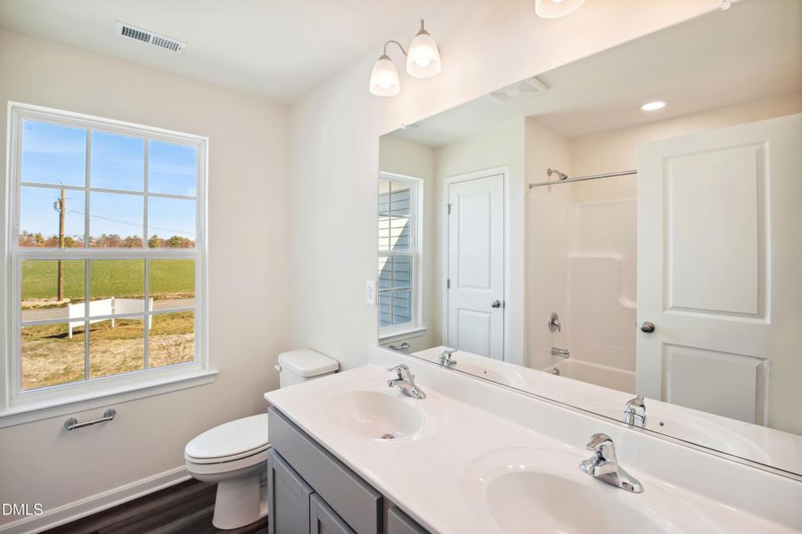 Summit - upper level-bath