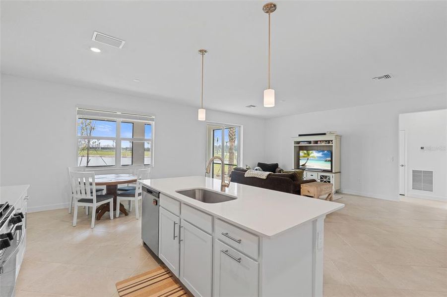 Furnished interior view inside a new home in Tuckers Cove: Villas, Punta Gorda (Image 39).
