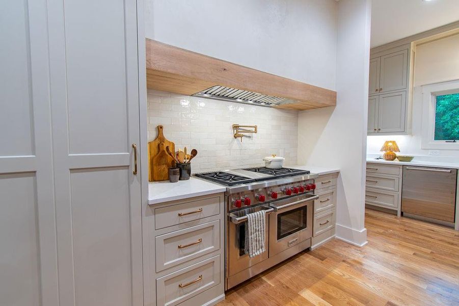 Furnished interior view inside a new home in , Canton (Image 40).